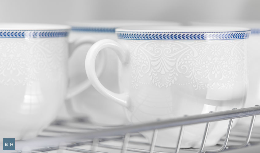 A stack of clean dishes